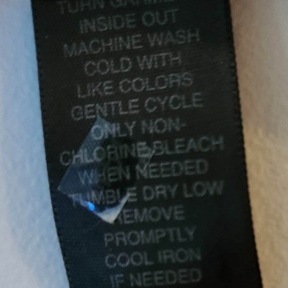 Cabernet Robe - Picture 16 of 16